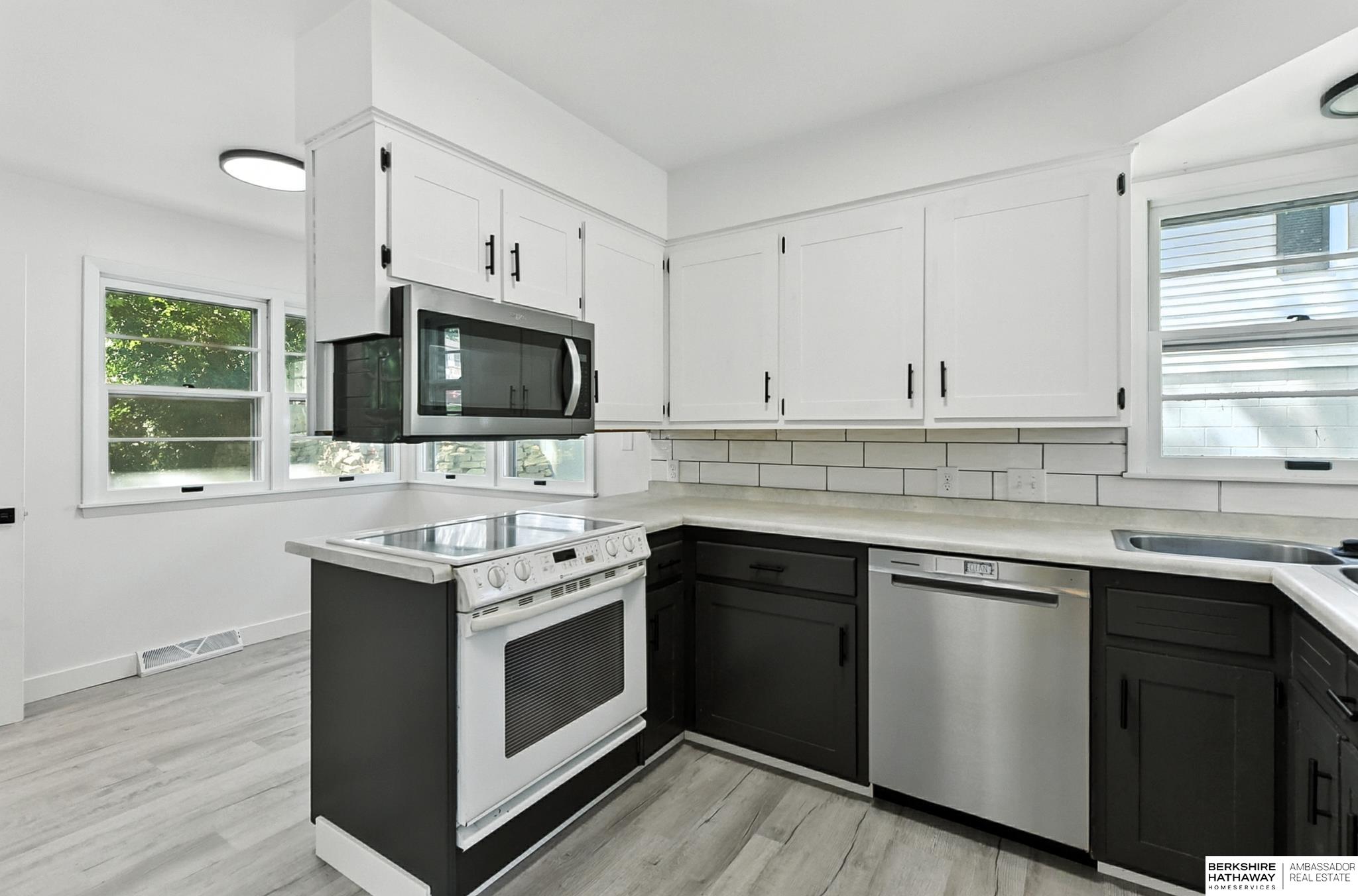 Glenwood, Iowa 51534, United States, 3 Bedrooms Bedrooms, ,2 BathroomsBathrooms,Residential,Active,201436