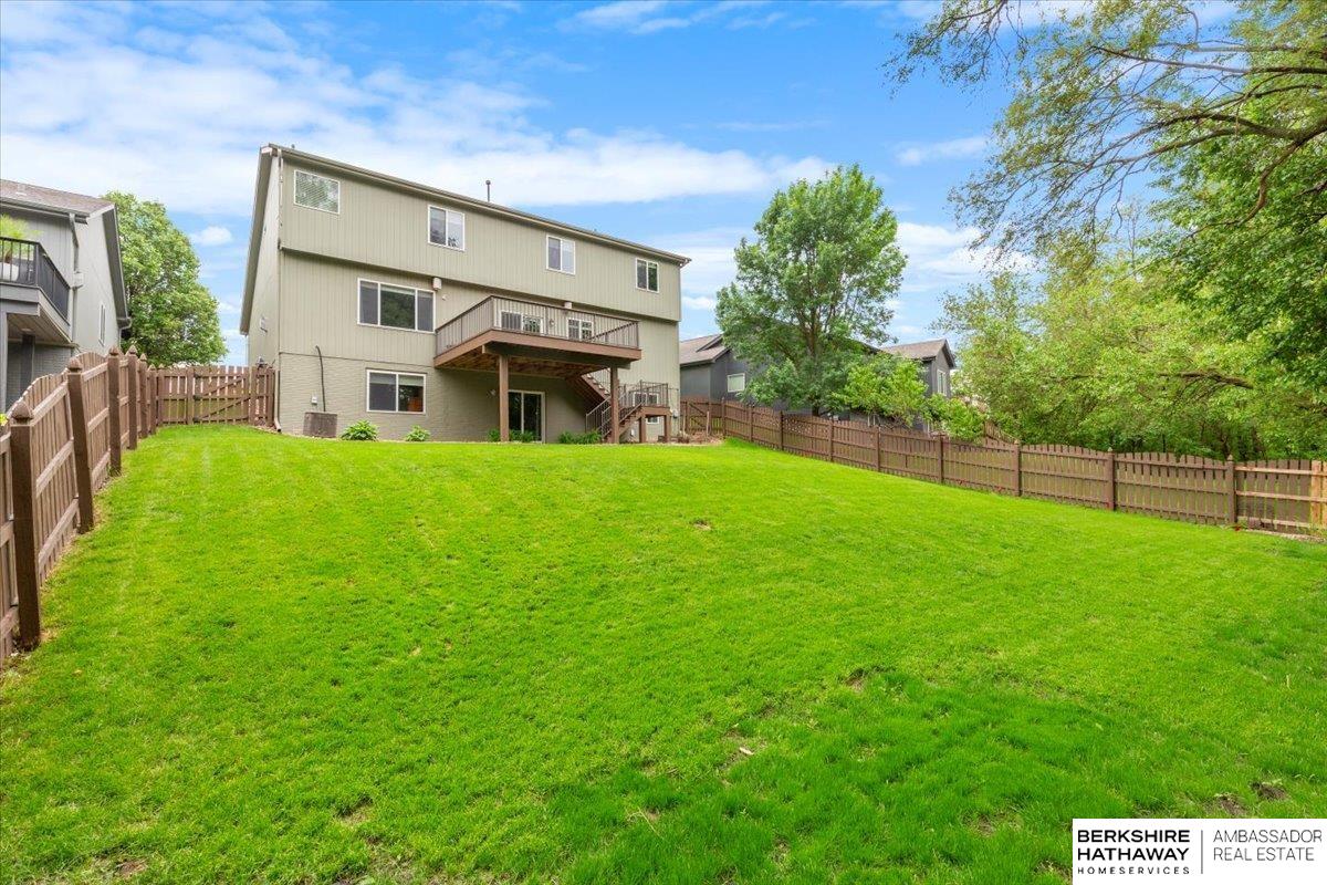 Omaha, Nebraska 68135, United States, 5 Bedrooms Bedrooms, ,4 BathroomsBathrooms,Residential,Pending,134316