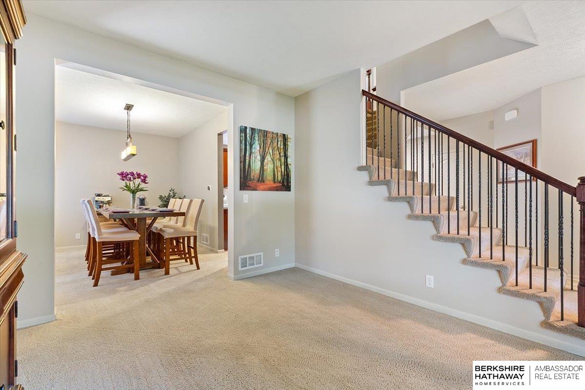 Omaha, Nebraska 68135, United States, 5 Bedrooms Bedrooms, ,4 BathroomsBathrooms,Residential,Pending,134316