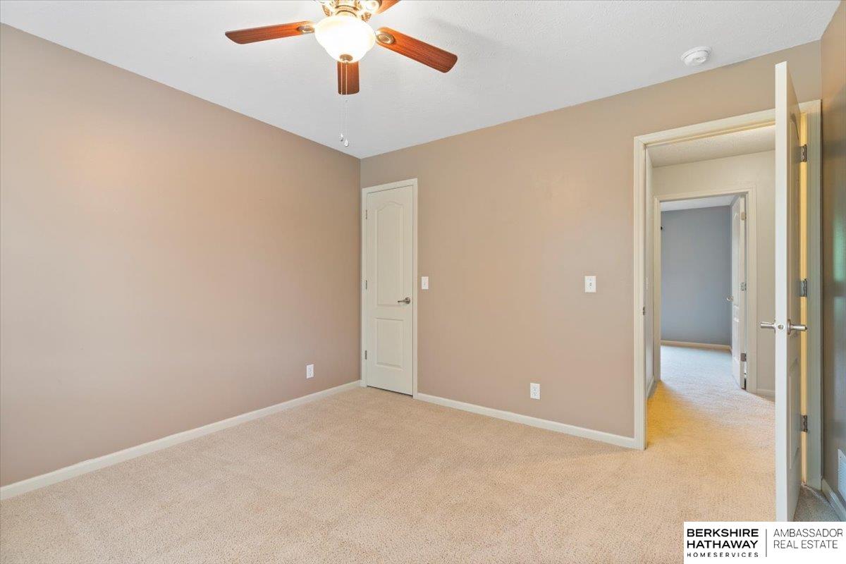 Omaha, Nebraska 68135, United States, 5 Bedrooms Bedrooms, ,4 BathroomsBathrooms,Residential,Pending,134316