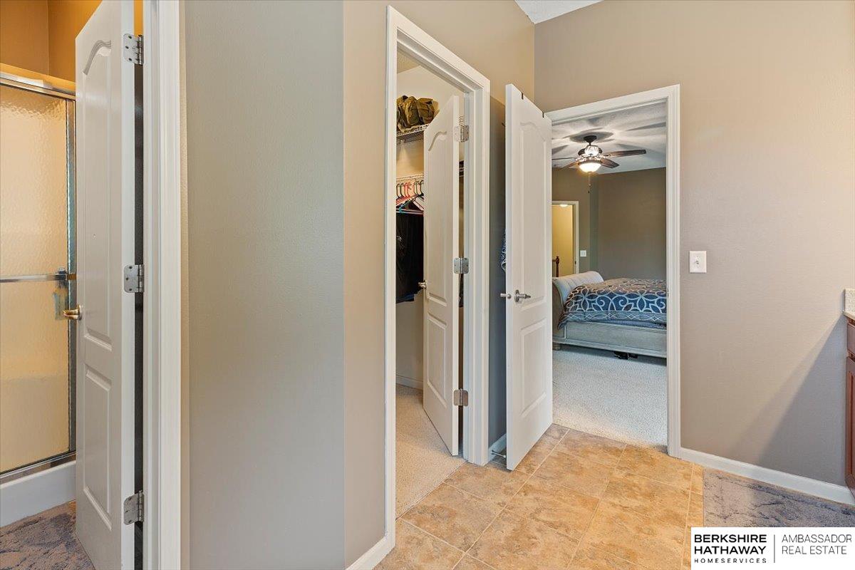 Omaha, Nebraska 68135, United States, 5 Bedrooms Bedrooms, ,4 BathroomsBathrooms,Residential,Pending,134316