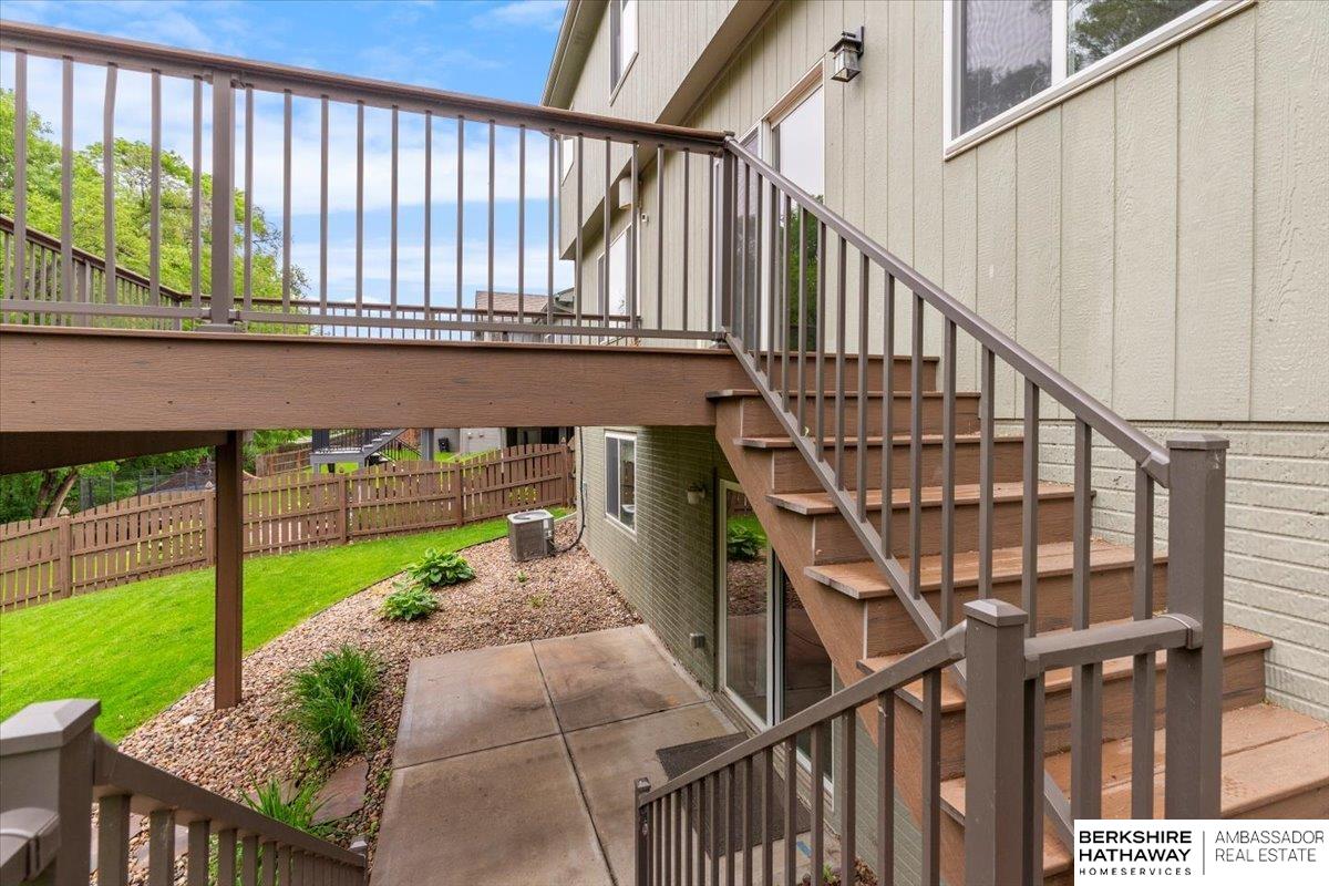 Omaha, Nebraska 68135, United States, 5 Bedrooms Bedrooms, ,4 BathroomsBathrooms,Residential,Pending,134316