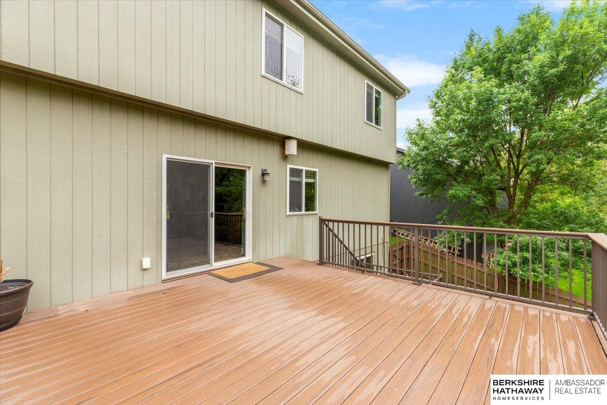 Omaha, Nebraska 68135, United States, 5 Bedrooms Bedrooms, ,4 BathroomsBathrooms,Residential,Pending,134316