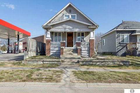 Photo of 1018 Charleston Street, Lincoln, NE 68508 (MLS # 22607671)