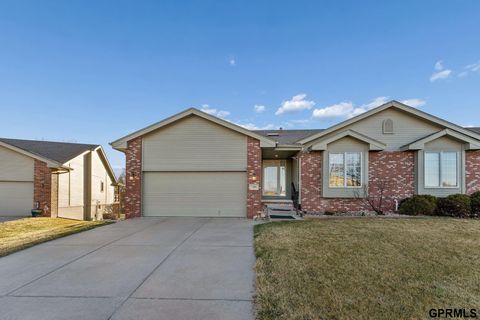 Photo of 7206 S 157Th Street, Omaha, NE 68136 (MLS # 22606527)