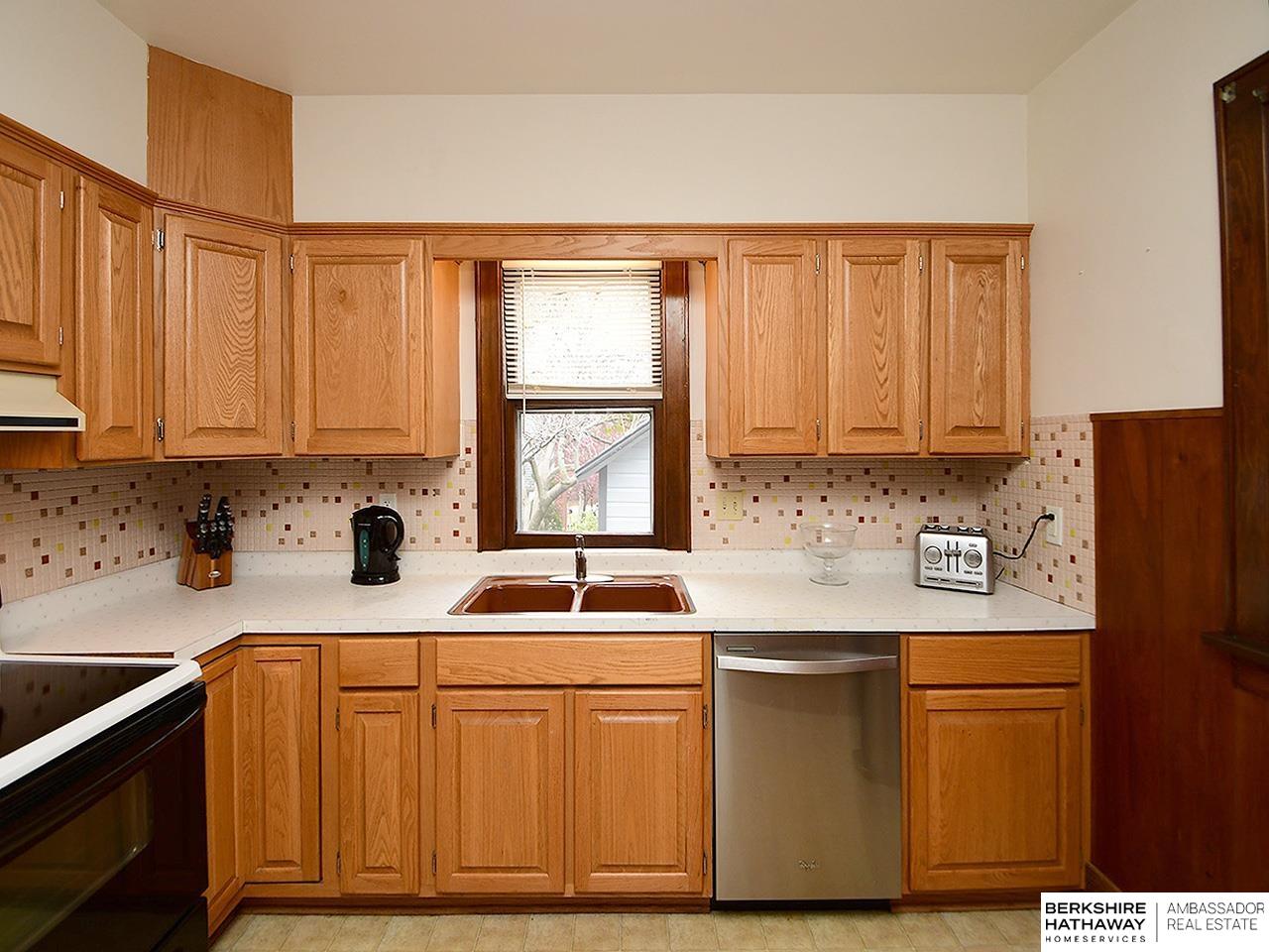 Omaha, Nebraska 68106, United States, 3 Bedrooms Bedrooms, ,2 BathroomsBathrooms,Residential,Active,245620