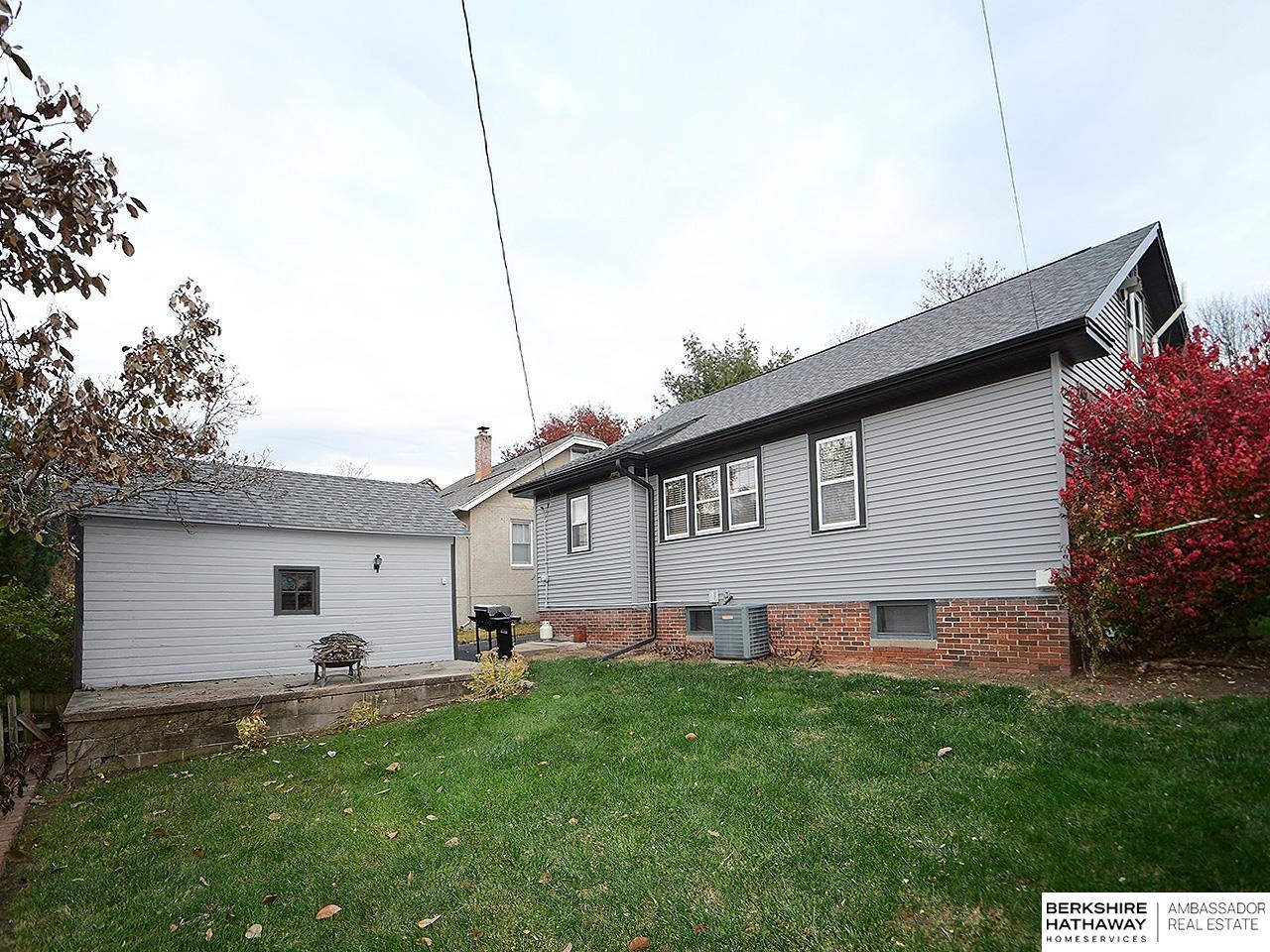 Omaha, Nebraska 68106, United States, 3 Bedrooms Bedrooms, ,2 BathroomsBathrooms,Residential,Active,245620