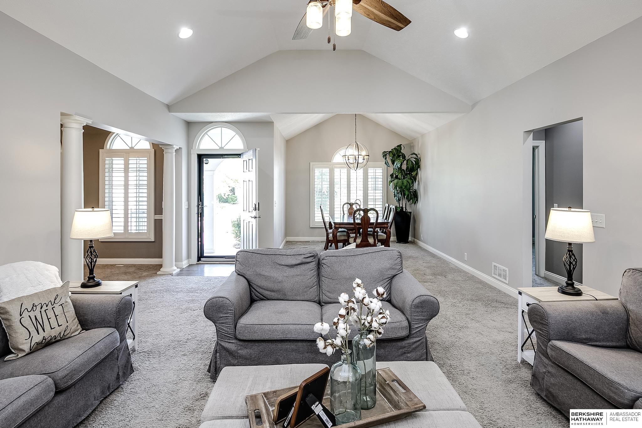 Omaha, Nebraska 68116, United States, 5 Bedrooms Bedrooms, ,4 BathroomsBathrooms,Residential,Active,191297