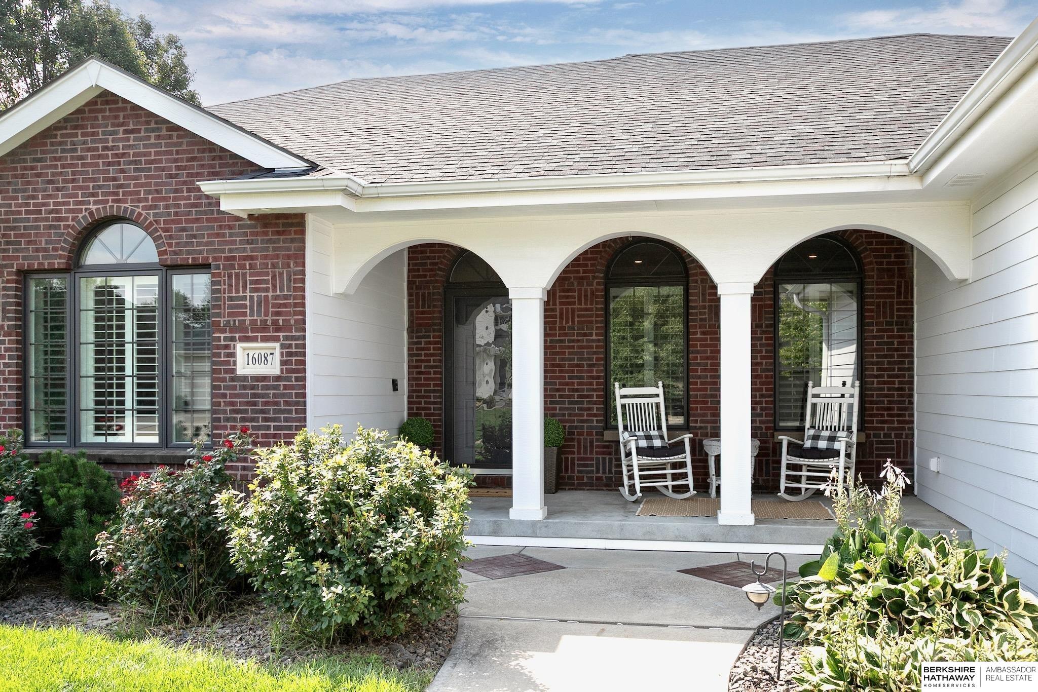 Omaha, Nebraska 68116, United States, 5 Bedrooms Bedrooms, ,4 BathroomsBathrooms,Residential,Active,191297