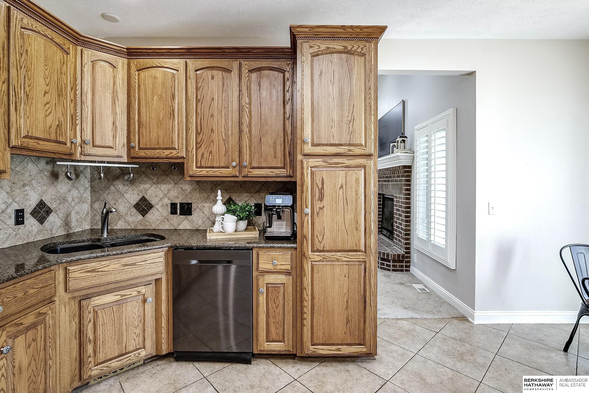 Omaha, Nebraska 68116, United States, 5 Bedrooms Bedrooms, ,4 BathroomsBathrooms,Residential,Active,191297