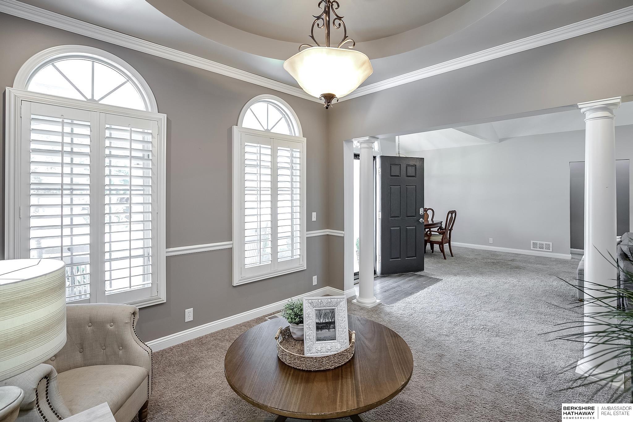 Omaha, Nebraska 68116, United States, 5 Bedrooms Bedrooms, ,4 BathroomsBathrooms,Residential,Active,191297