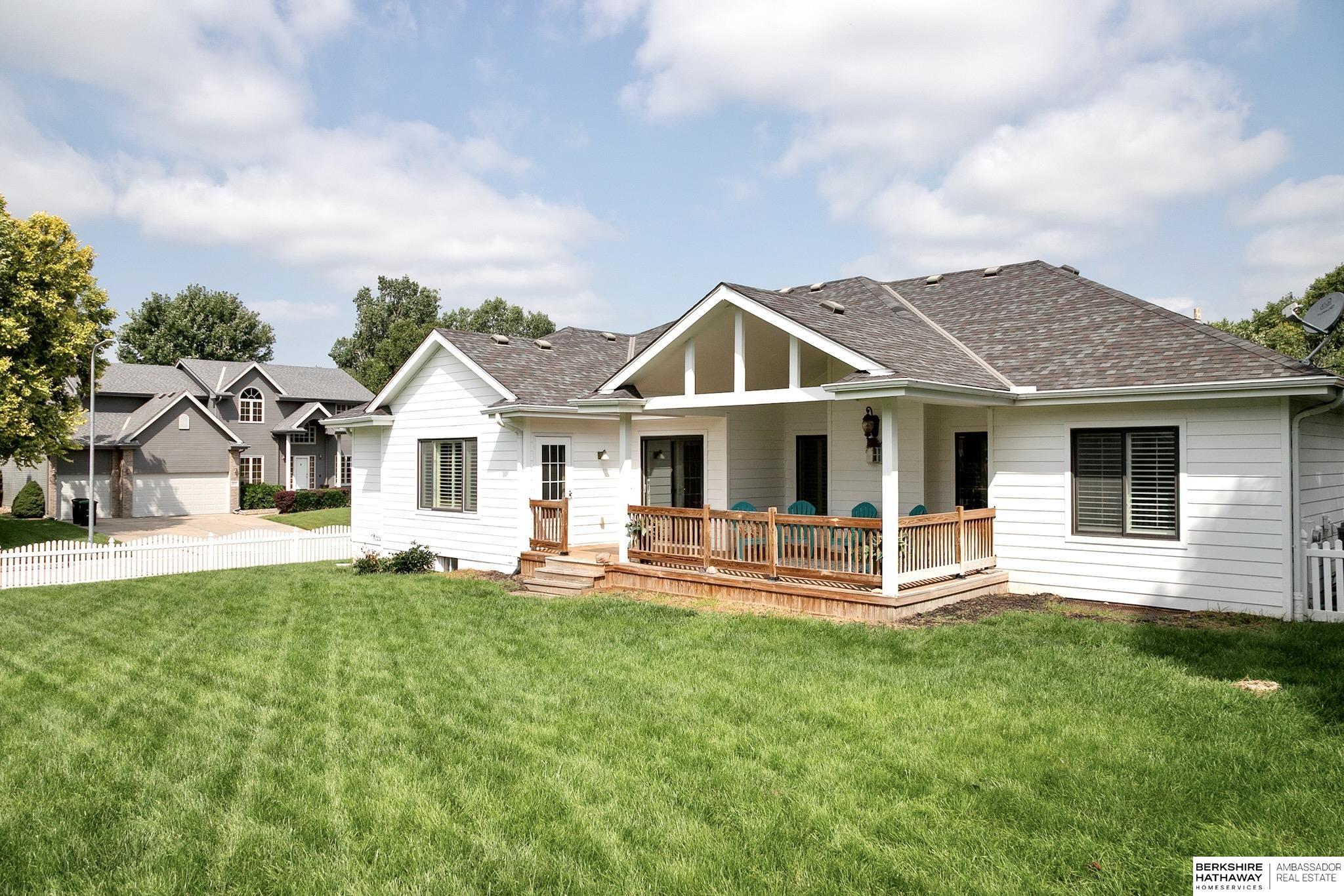 Omaha, Nebraska 68116, United States, 5 Bedrooms Bedrooms, ,4 BathroomsBathrooms,Residential,Active,191297