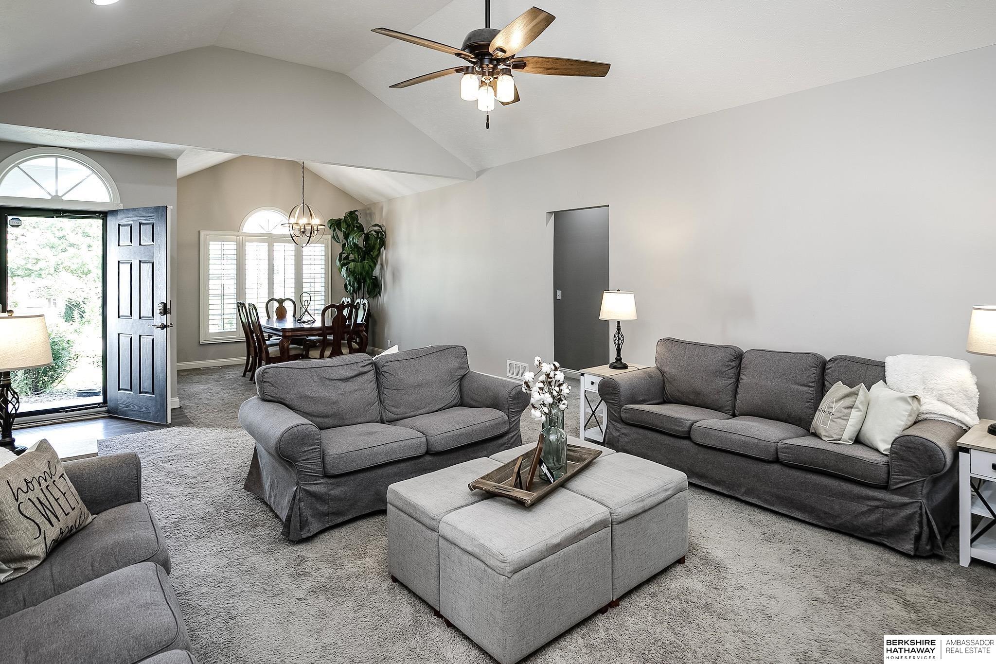 Omaha, Nebraska 68116, United States, 5 Bedrooms Bedrooms, ,4 BathroomsBathrooms,Residential,Active,191297