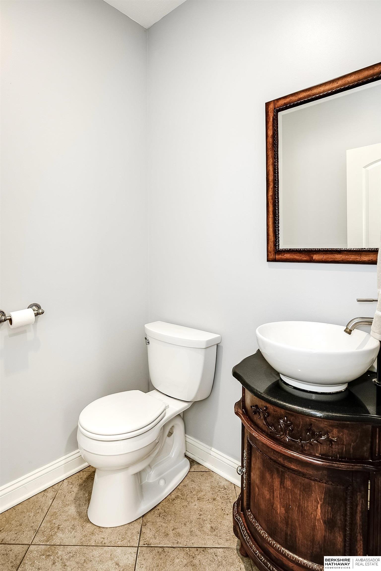 Omaha, Nebraska 68116, United States, 5 Bedrooms Bedrooms, ,4 BathroomsBathrooms,Residential,Active,191297