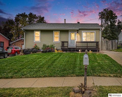 Photo of 4124 Southern Hills Drive, Bellevue, NE 68147 (MLS # 22531039)