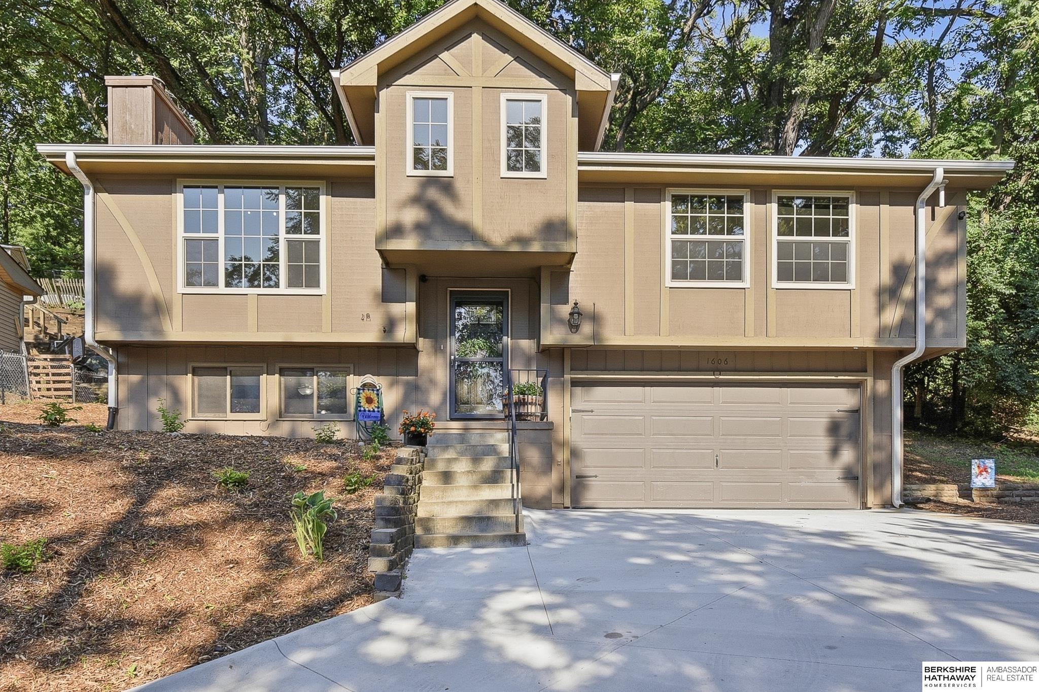 1606 Farrell Drive