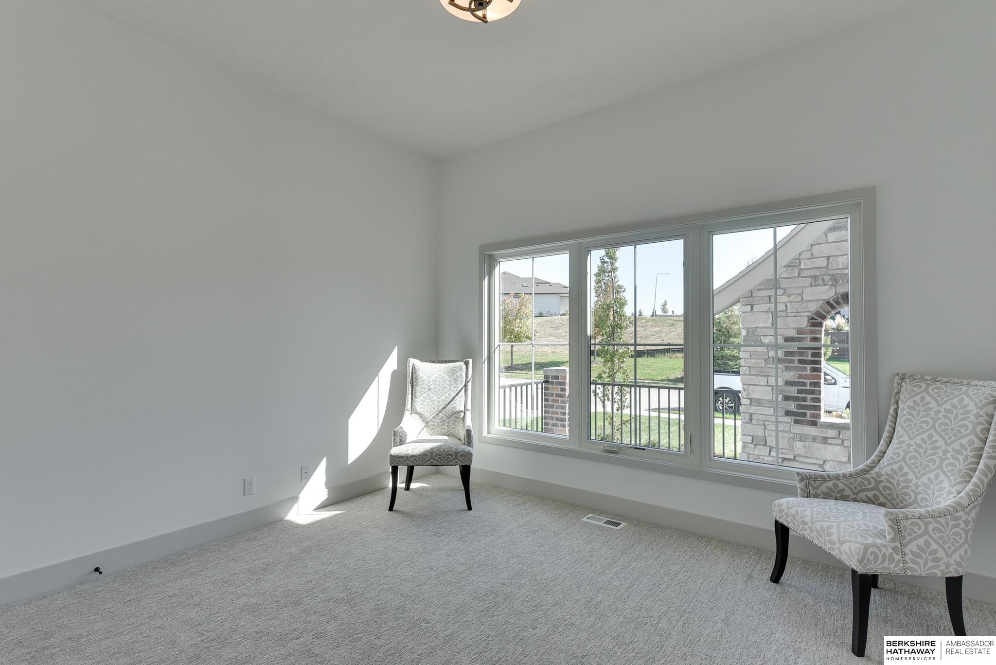 Omaha, Nebraska 68137, United States, 4 Bedrooms Bedrooms, ,2 BathroomsBathrooms,Residential,Active,139482