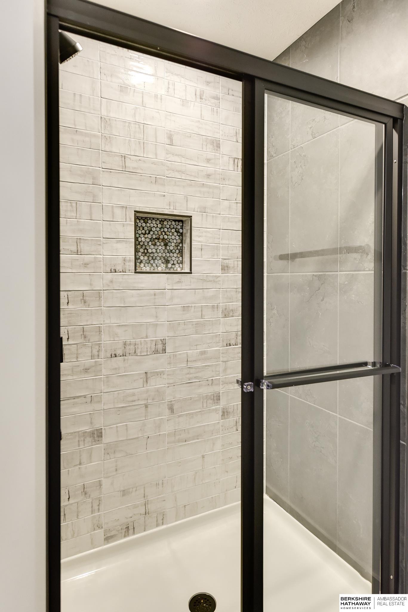 Omaha, Nebraska 68137, United States, 4 Bedrooms Bedrooms, ,2 BathroomsBathrooms,Residential,Active,139482