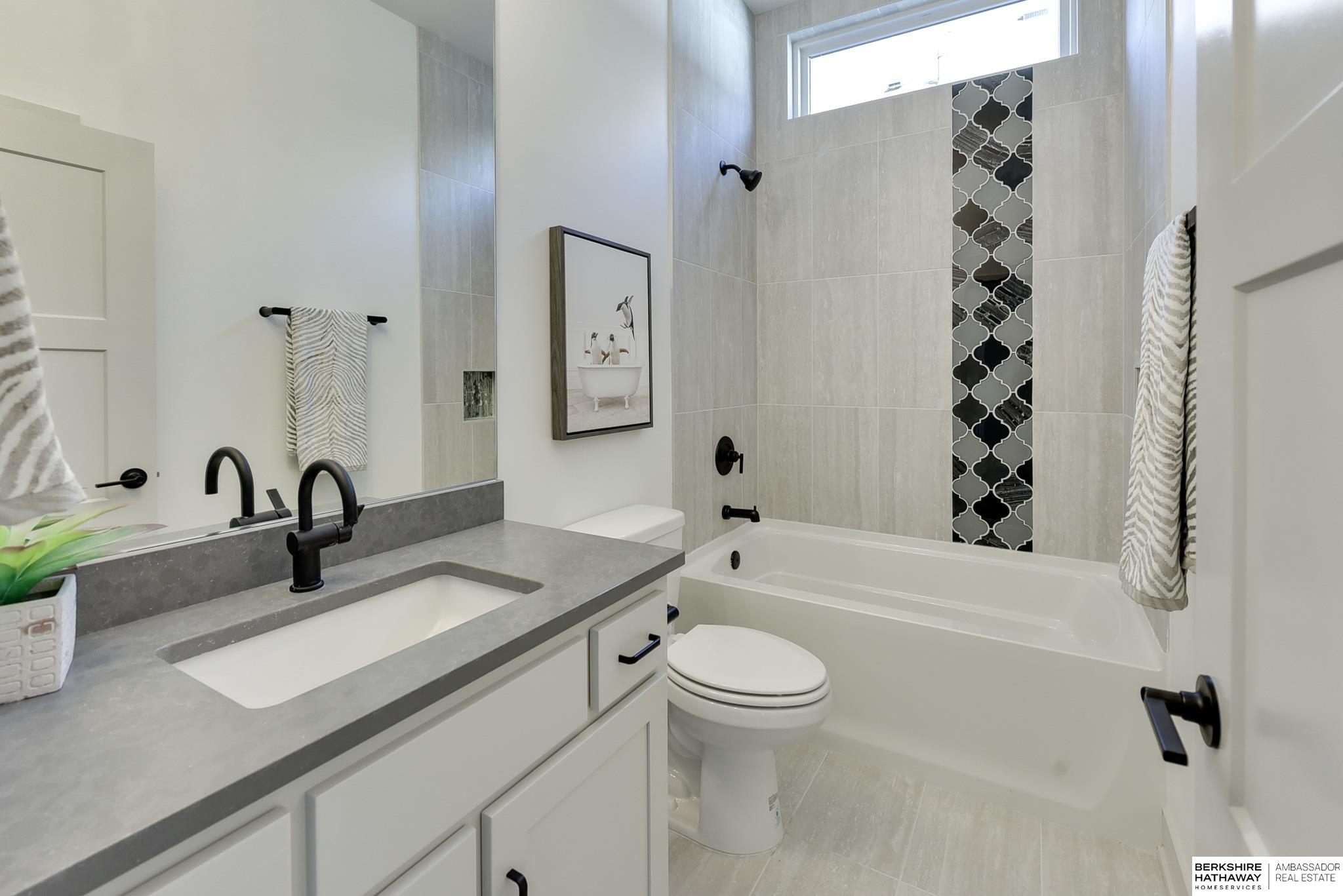 Omaha, Nebraska 68137, United States, 4 Bedrooms Bedrooms, ,2 BathroomsBathrooms,Residential,Active,139482