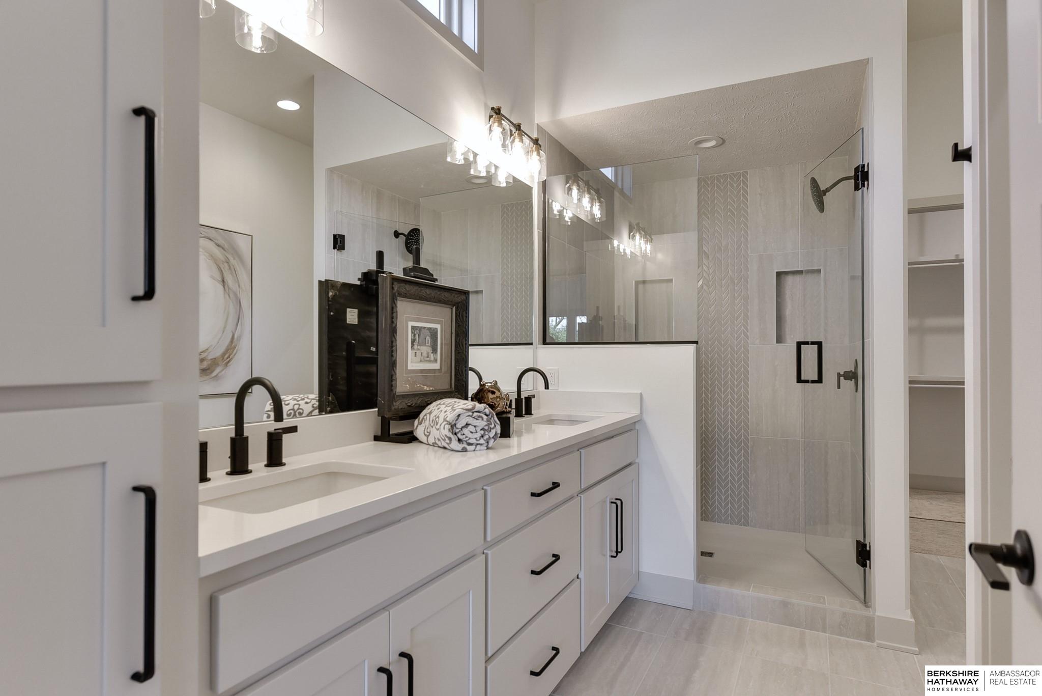 Omaha, Nebraska 68137, United States, 4 Bedrooms Bedrooms, ,2 BathroomsBathrooms,Residential,Active,139482