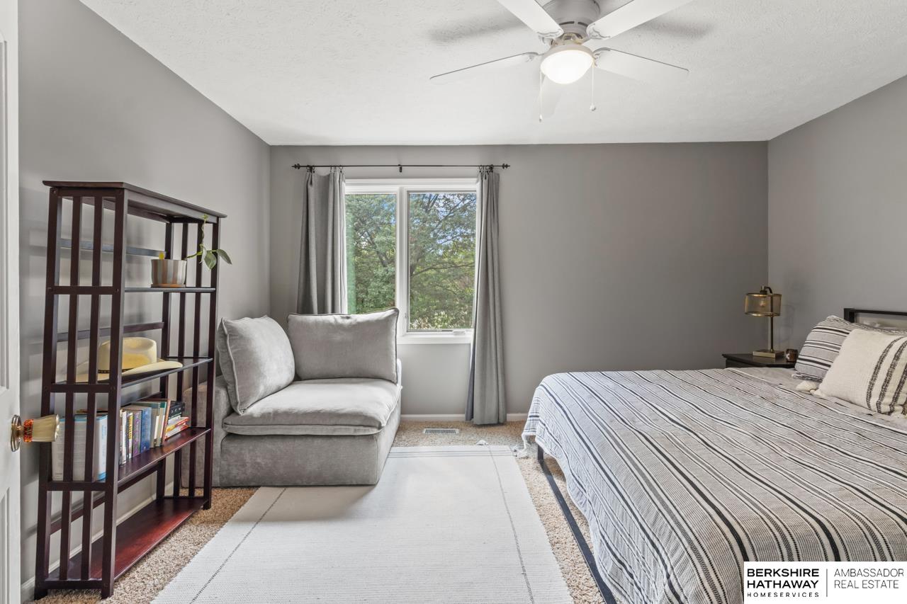 Lincoln, Nebraska 68512, United States, 3 Bedrooms Bedrooms, ,2 BathroomsBathrooms,Residential,Pending,204139