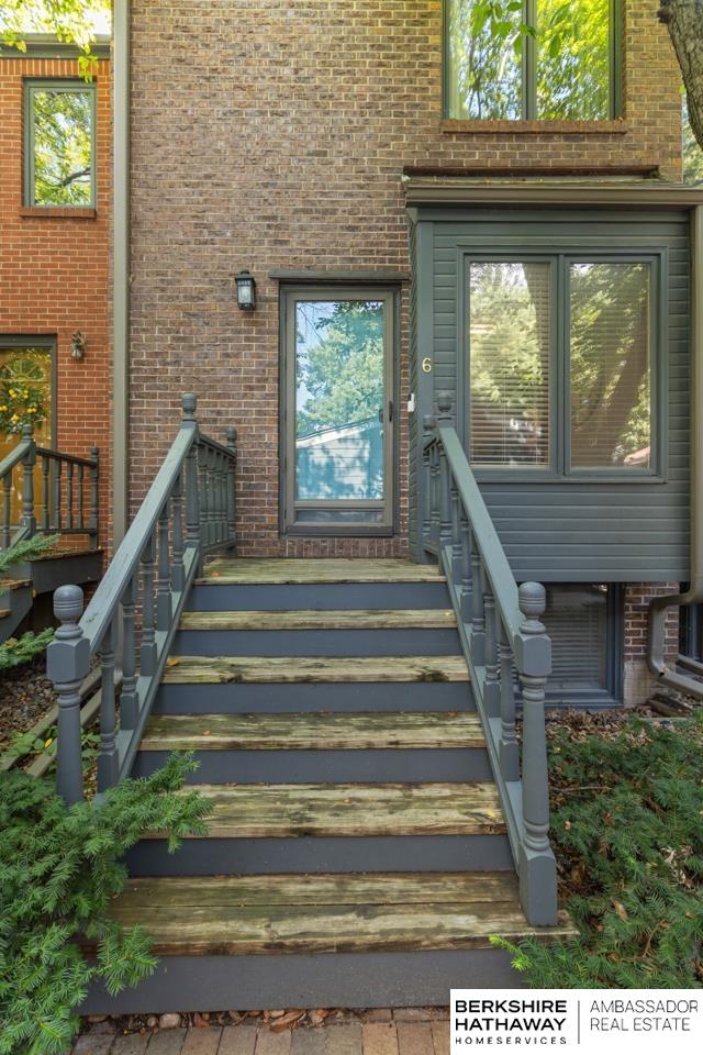 Lincoln, Nebraska 68512, United States, 3 Bedrooms Bedrooms, ,2 BathroomsBathrooms,Residential,Pending,204139