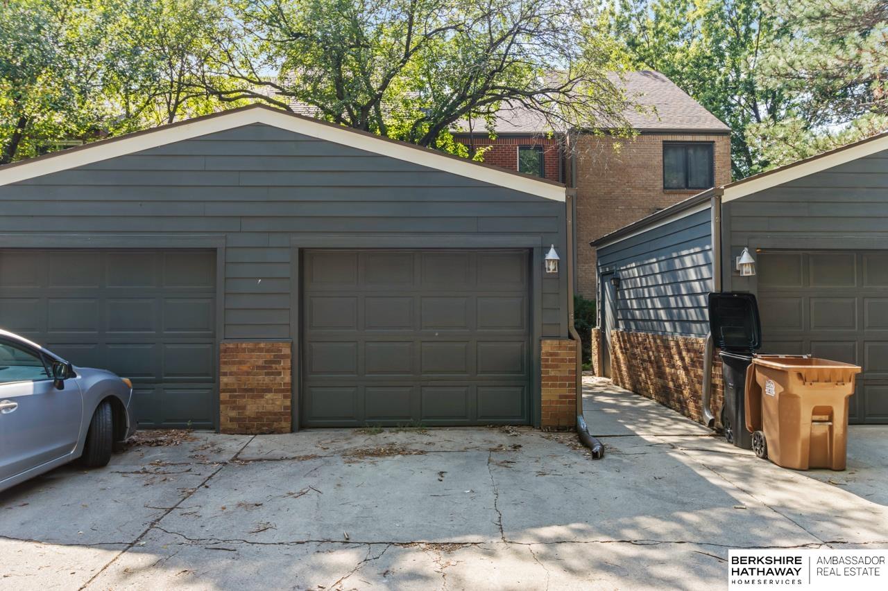 Lincoln, Nebraska 68512, United States, 3 Bedrooms Bedrooms, ,2 BathroomsBathrooms,Residential,Pending,204139