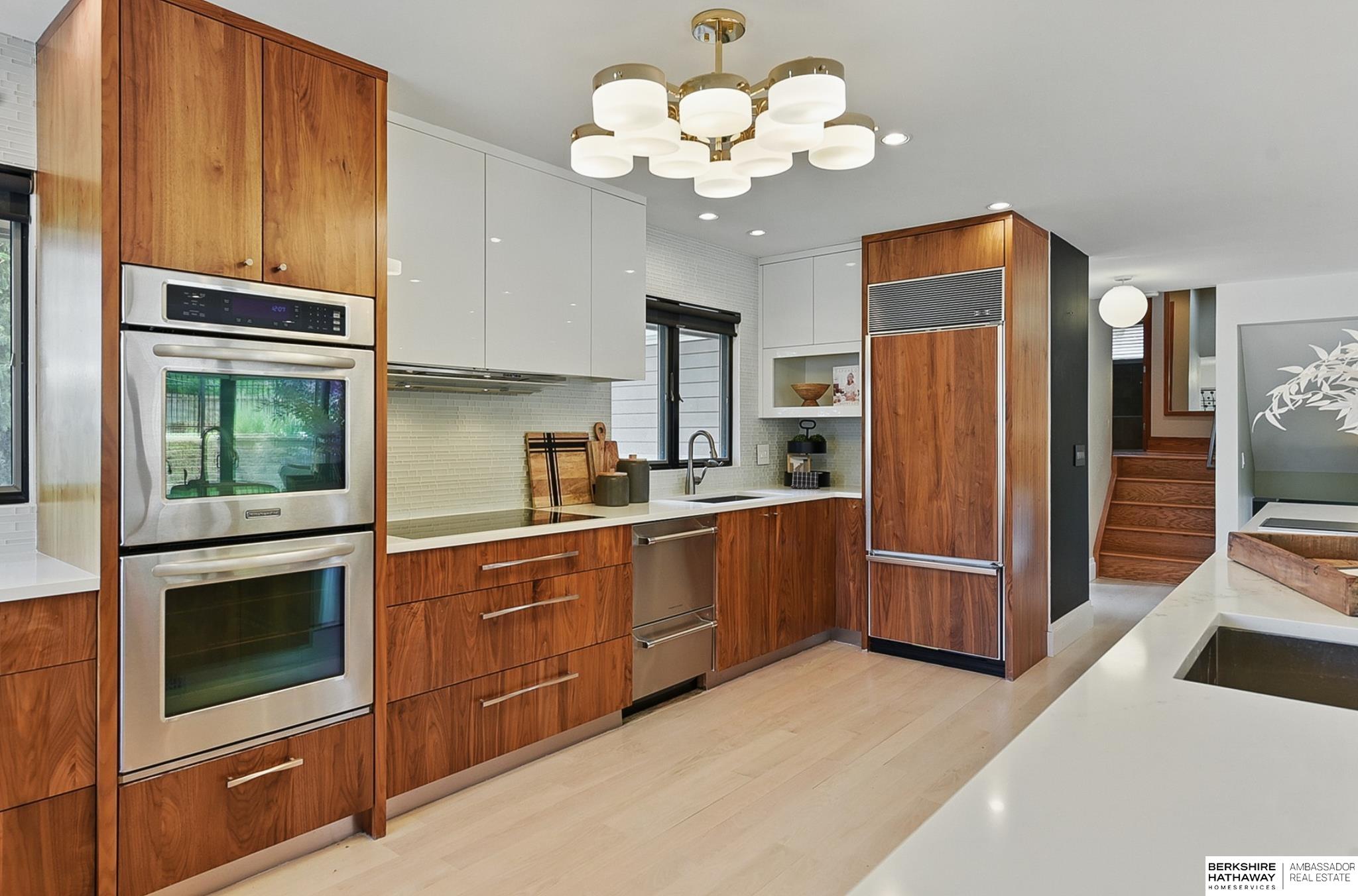 Omaha, Nebraska 68124, United States, 3 Bedrooms Bedrooms, ,3 BathroomsBathrooms,Residential,Pending,141426