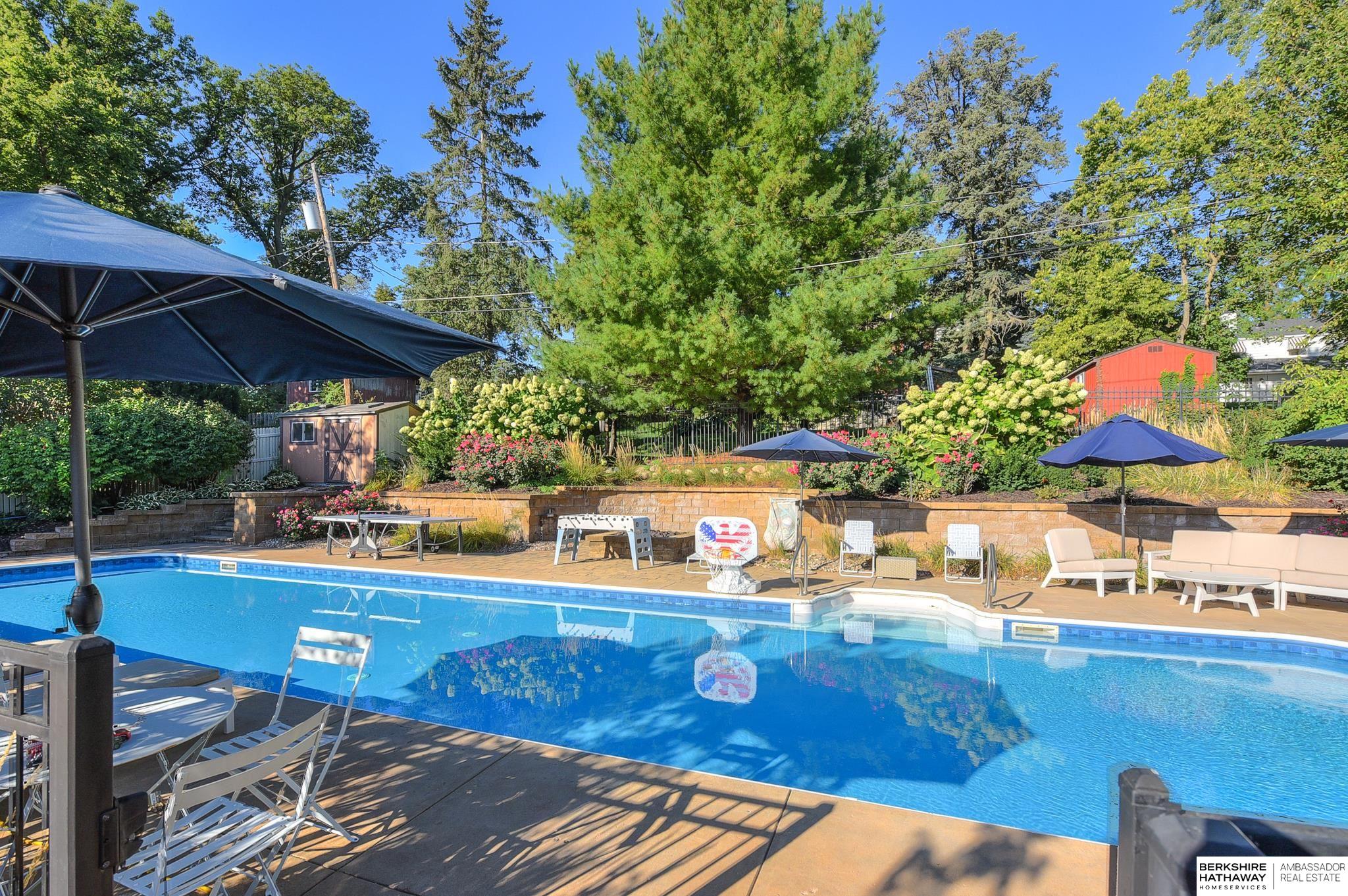 Omaha, Nebraska 68124, United States, 3 Bedrooms Bedrooms, ,3 BathroomsBathrooms,Residential,Pending,141426