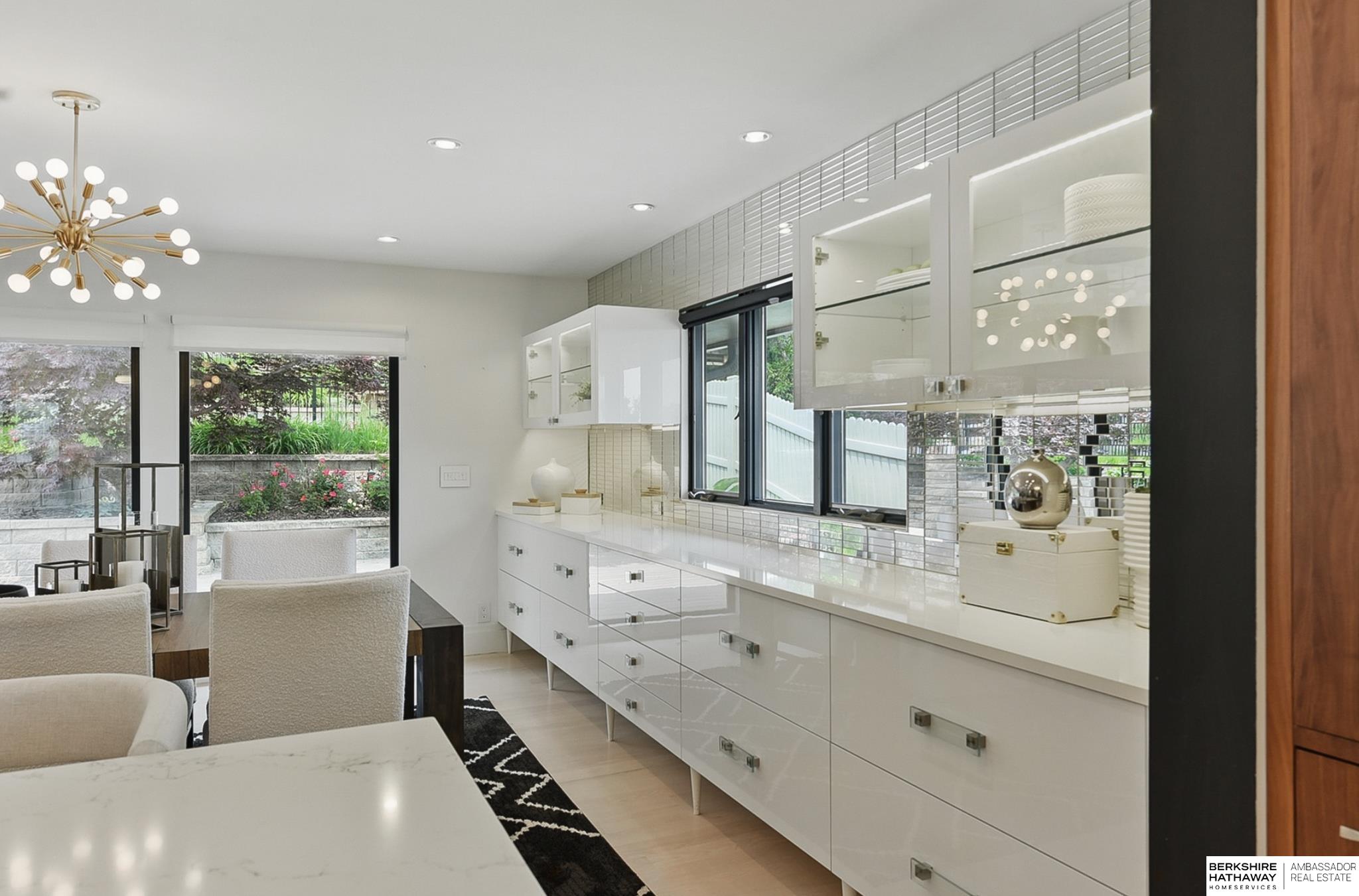 Omaha, Nebraska 68124, United States, 3 Bedrooms Bedrooms, ,3 BathroomsBathrooms,Residential,Pending,141426