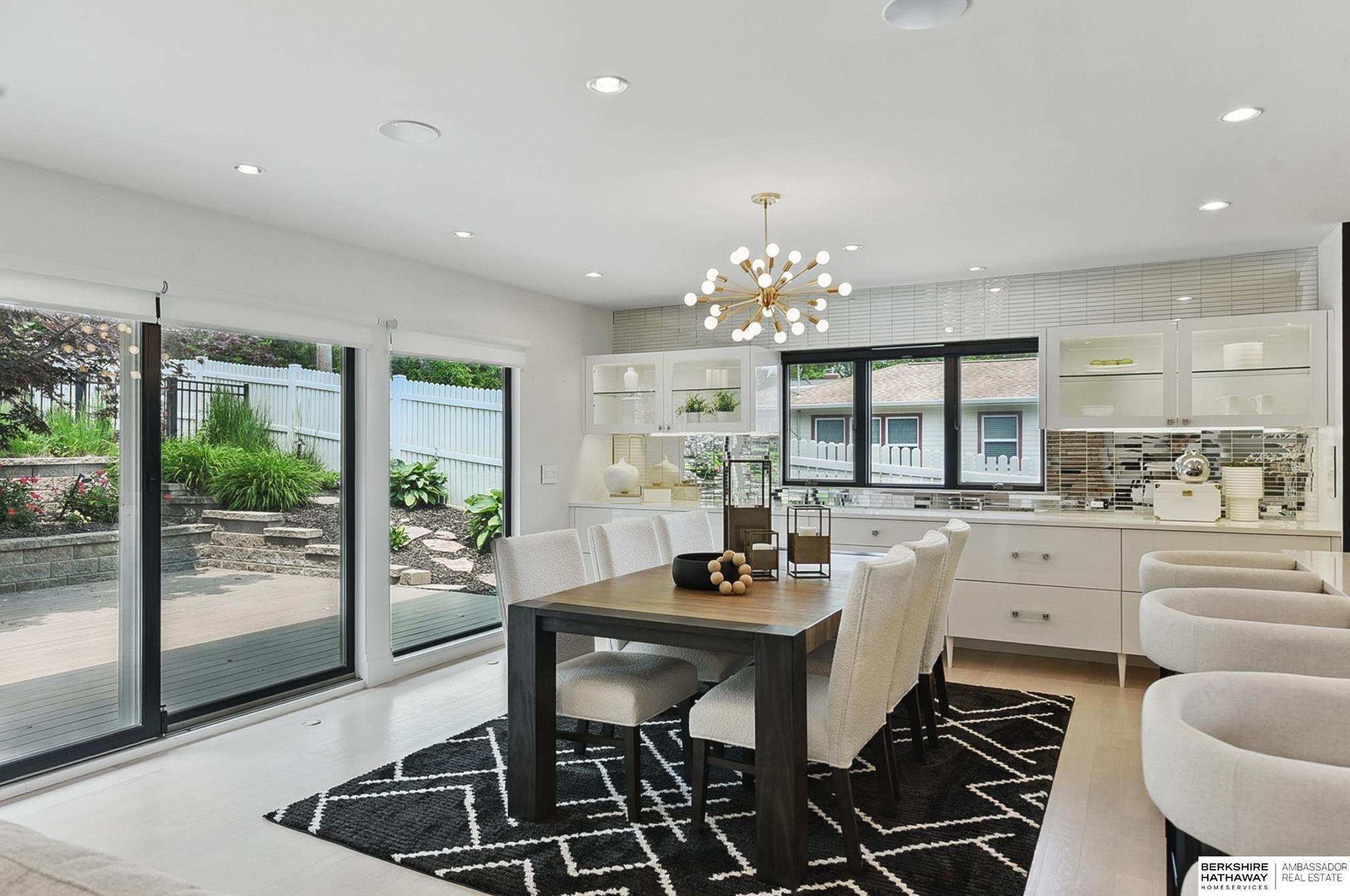 Omaha, Nebraska 68124, United States, 3 Bedrooms Bedrooms, ,3 BathroomsBathrooms,Residential,Pending,141426