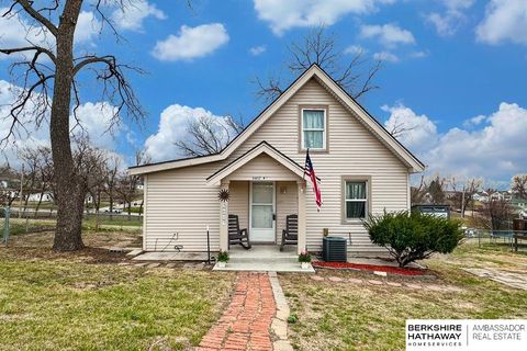 Photo of 5617 M Street, Omaha, NE 68117 (MLS # 22607606)