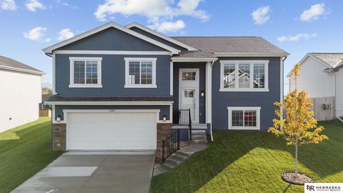 Photo of 11001 Sheffield Street, Omaha, NE 68142 (MLS # 22531744)