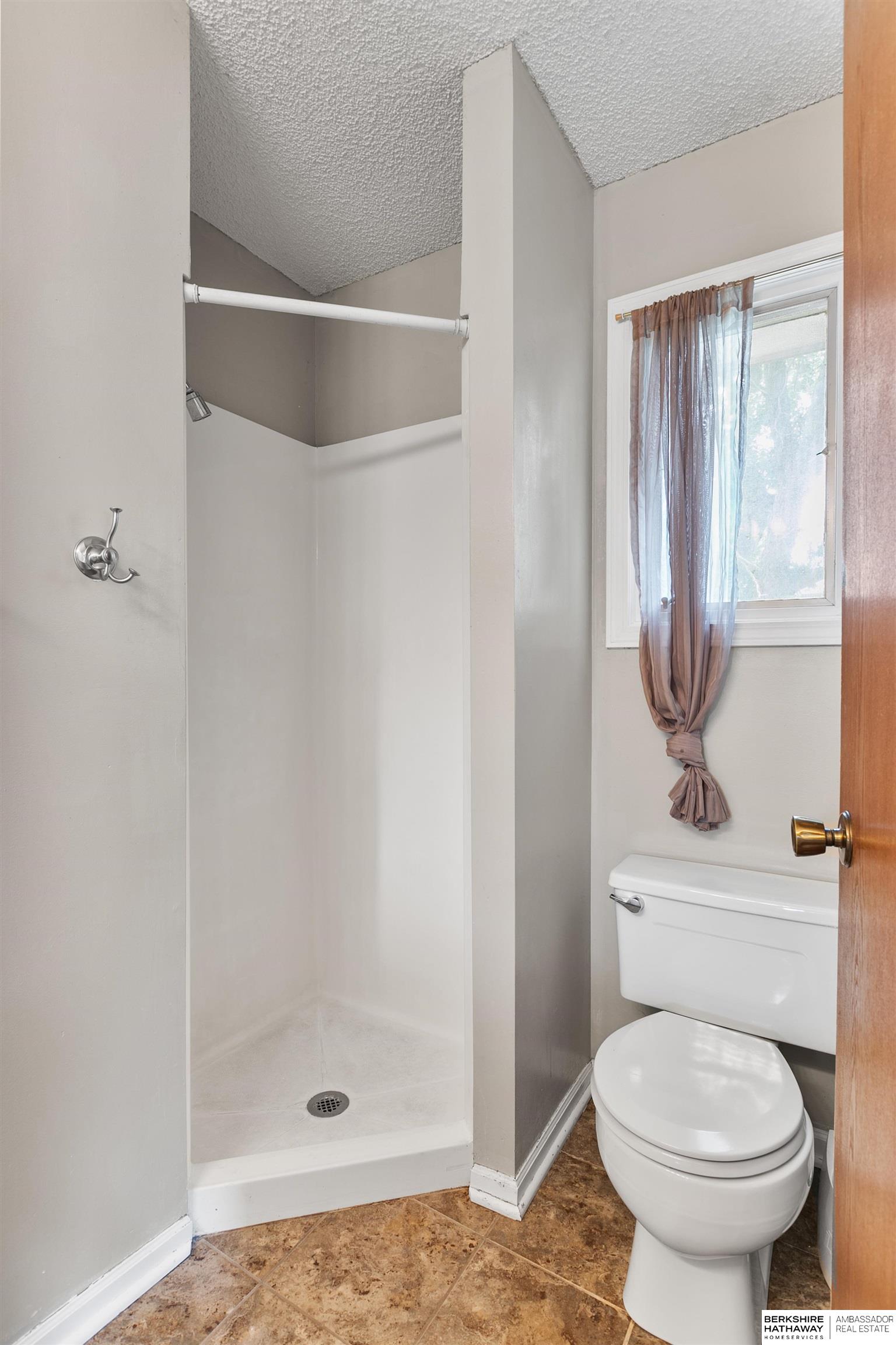 Lincoln, Nebraska 68507, United States, 3 Bedrooms Bedrooms, ,3 BathroomsBathrooms,Residential,Active,159095