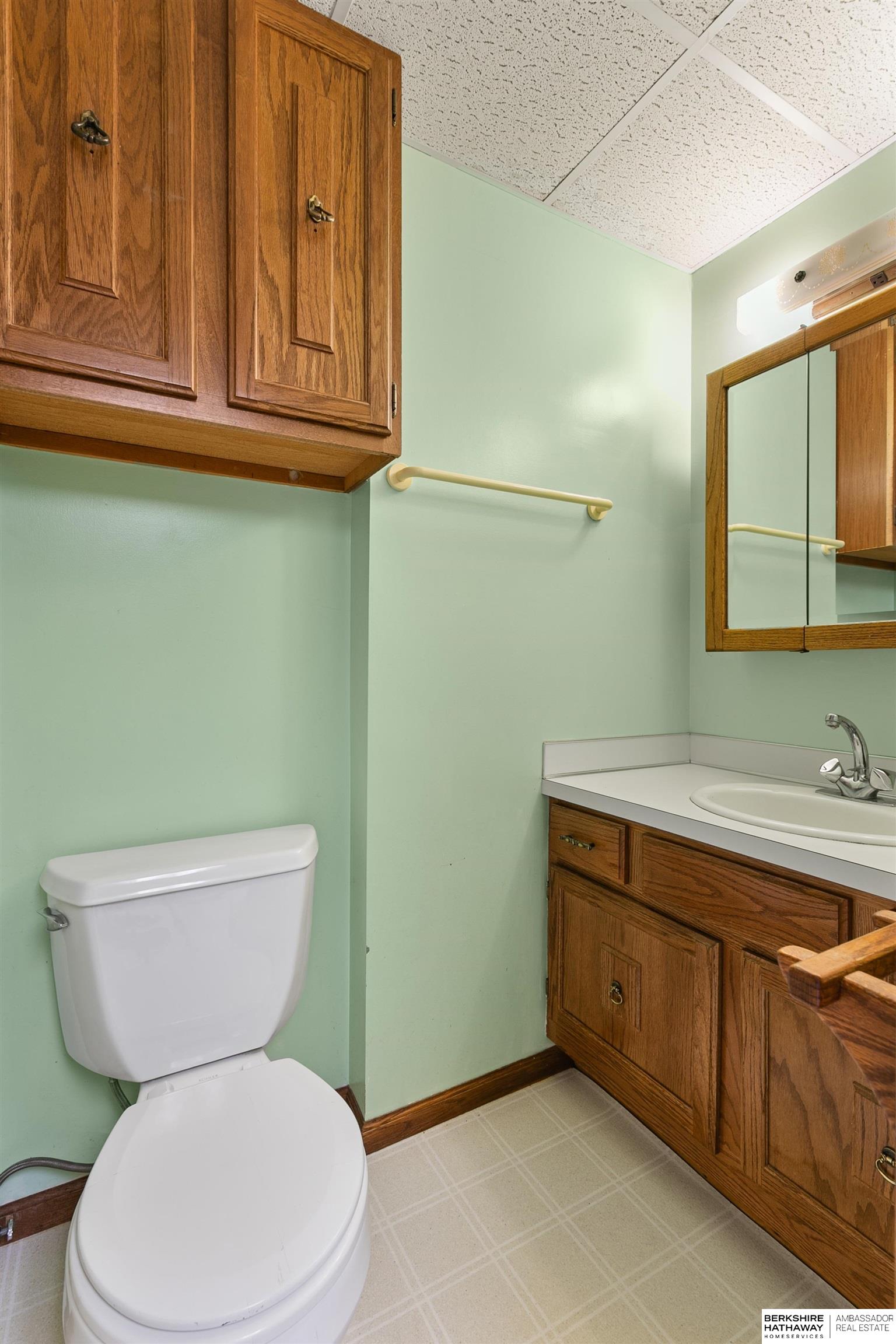 Lincoln, Nebraska 68507, United States, 3 Bedrooms Bedrooms, ,3 BathroomsBathrooms,Residential,Active,159095