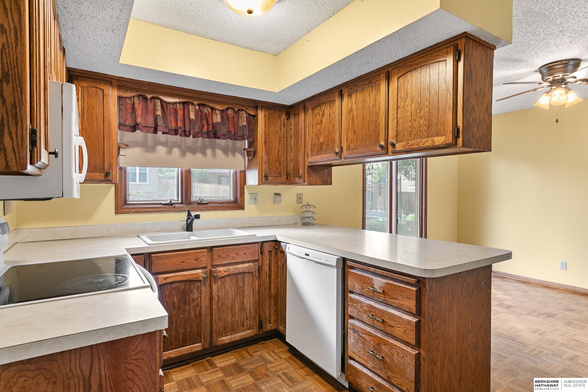 Lincoln, Nebraska 68507, United States, 3 Bedrooms Bedrooms, ,3 BathroomsBathrooms,Residential,Active,159095