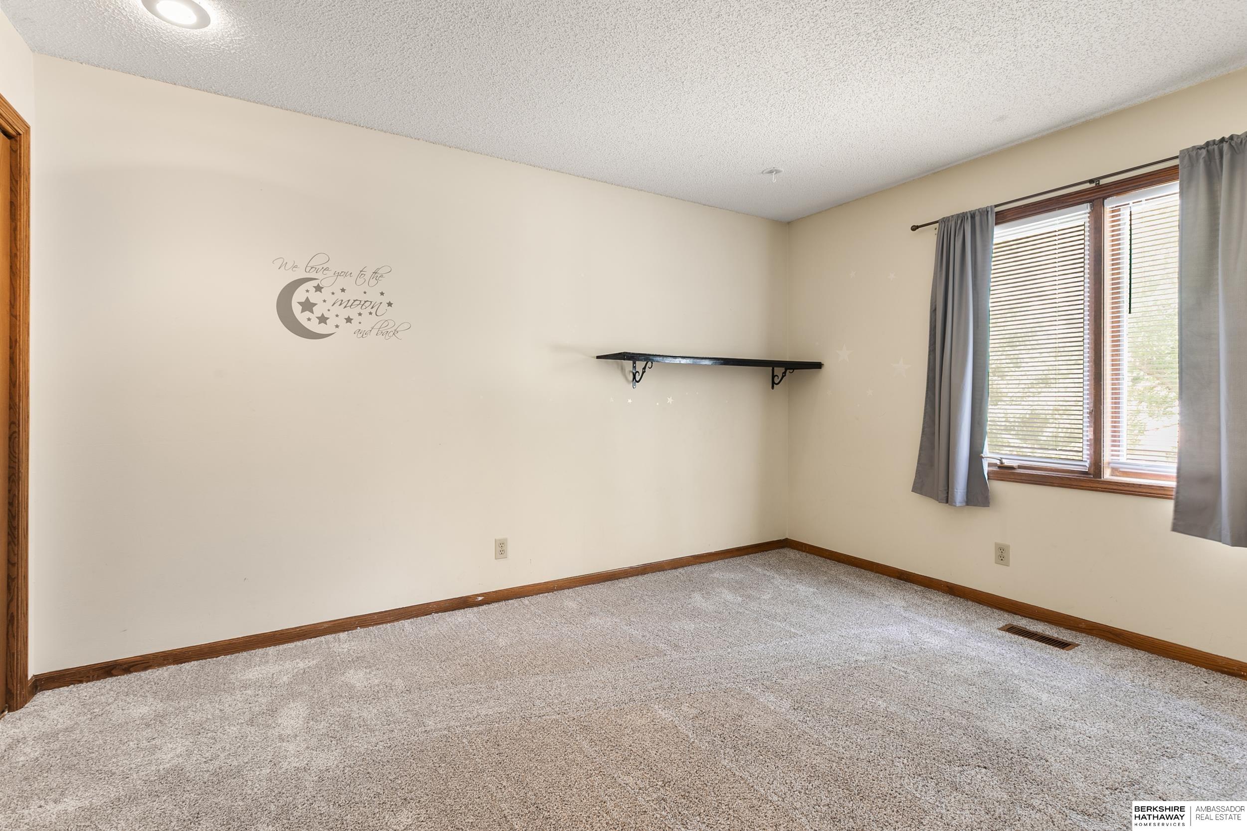 Lincoln, Nebraska 68507, United States, 3 Bedrooms Bedrooms, ,3 BathroomsBathrooms,Residential,Active,159095