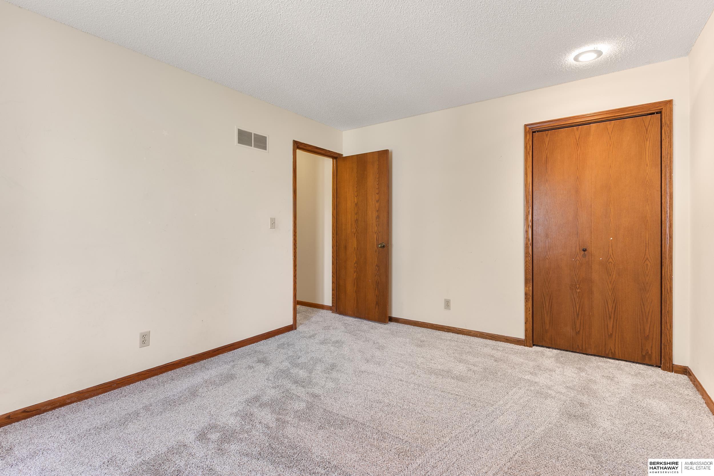 Lincoln, Nebraska 68507, United States, 3 Bedrooms Bedrooms, ,3 BathroomsBathrooms,Residential,Active,159095