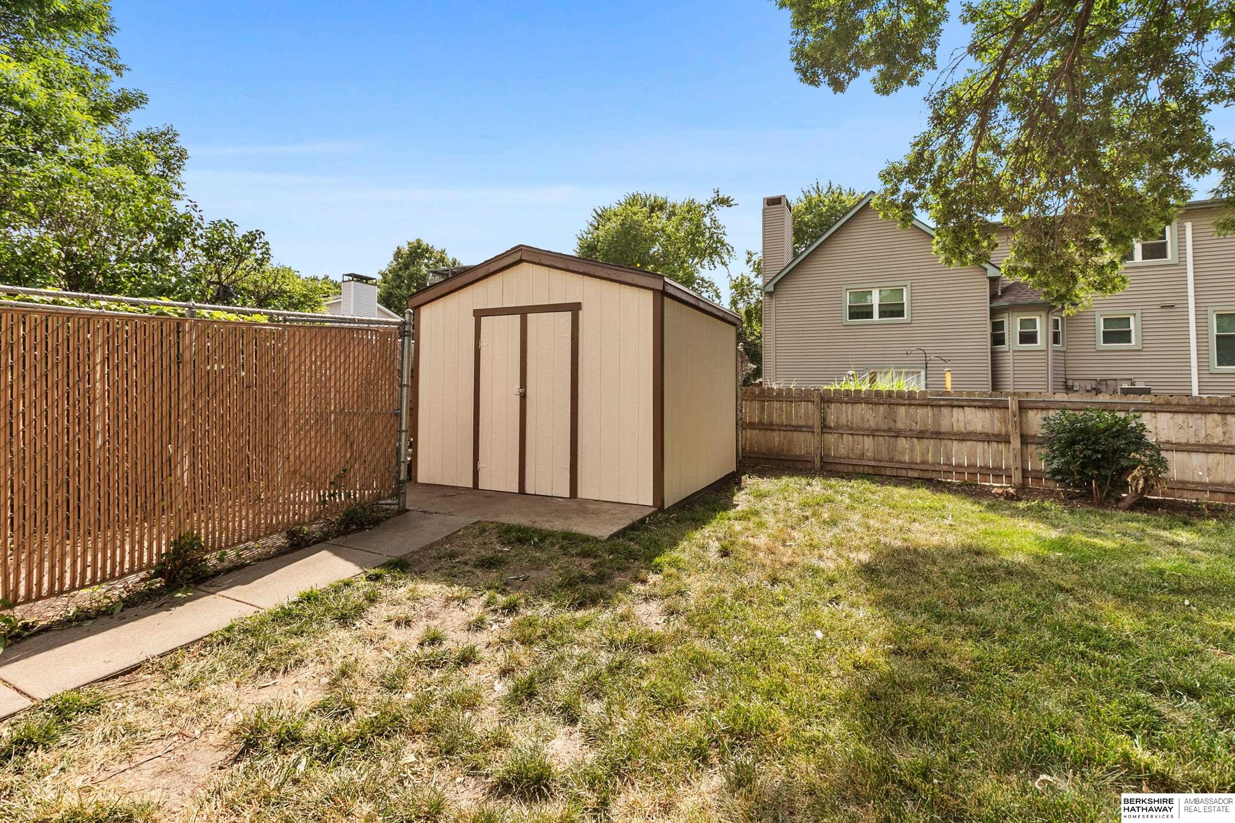 Lincoln, Nebraska 68507, United States, 3 Bedrooms Bedrooms, ,3 BathroomsBathrooms,Residential,Active,159095