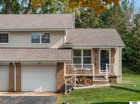 Photo of 2917 S 80Th Street, Omaha, NE 68124 (MLS # 22530146) Photo of 2917 S 80Th Street, Omaha, NE 68124 (MLS # 22530146)