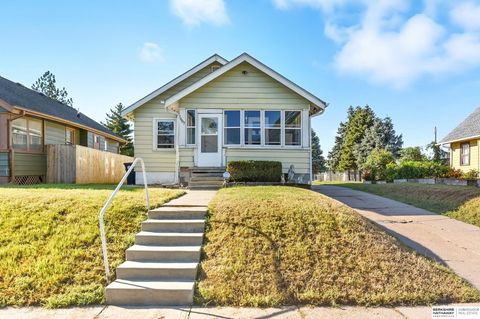 Photo of 1607 & 1609 Laird Street, Omaha, NE 68110 (MLS # 22526970)