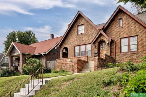 Photo of 1112 S 60th Street, Omaha, NE 68106 (MLS # 22530728)