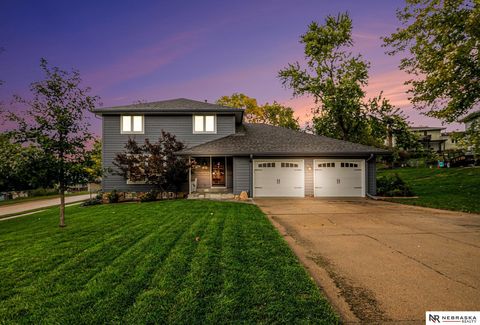 Photo of 11518 Meredith Circle, Omaha, NE 68164 (MLS # 22530182) Photo of 11518 Meredith Circle, Omaha, NE 68164 (MLS # 22530182)