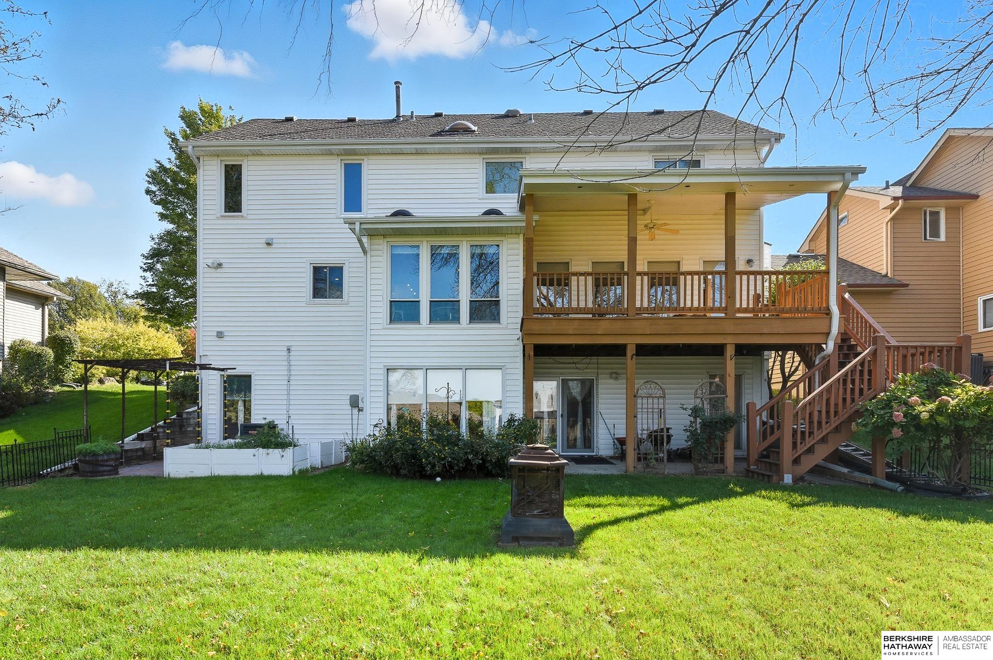 Omaha, Nebraska 68116, United States, 5 Bedrooms Bedrooms, ,3 BathroomsBathrooms,Residential,Active,242270