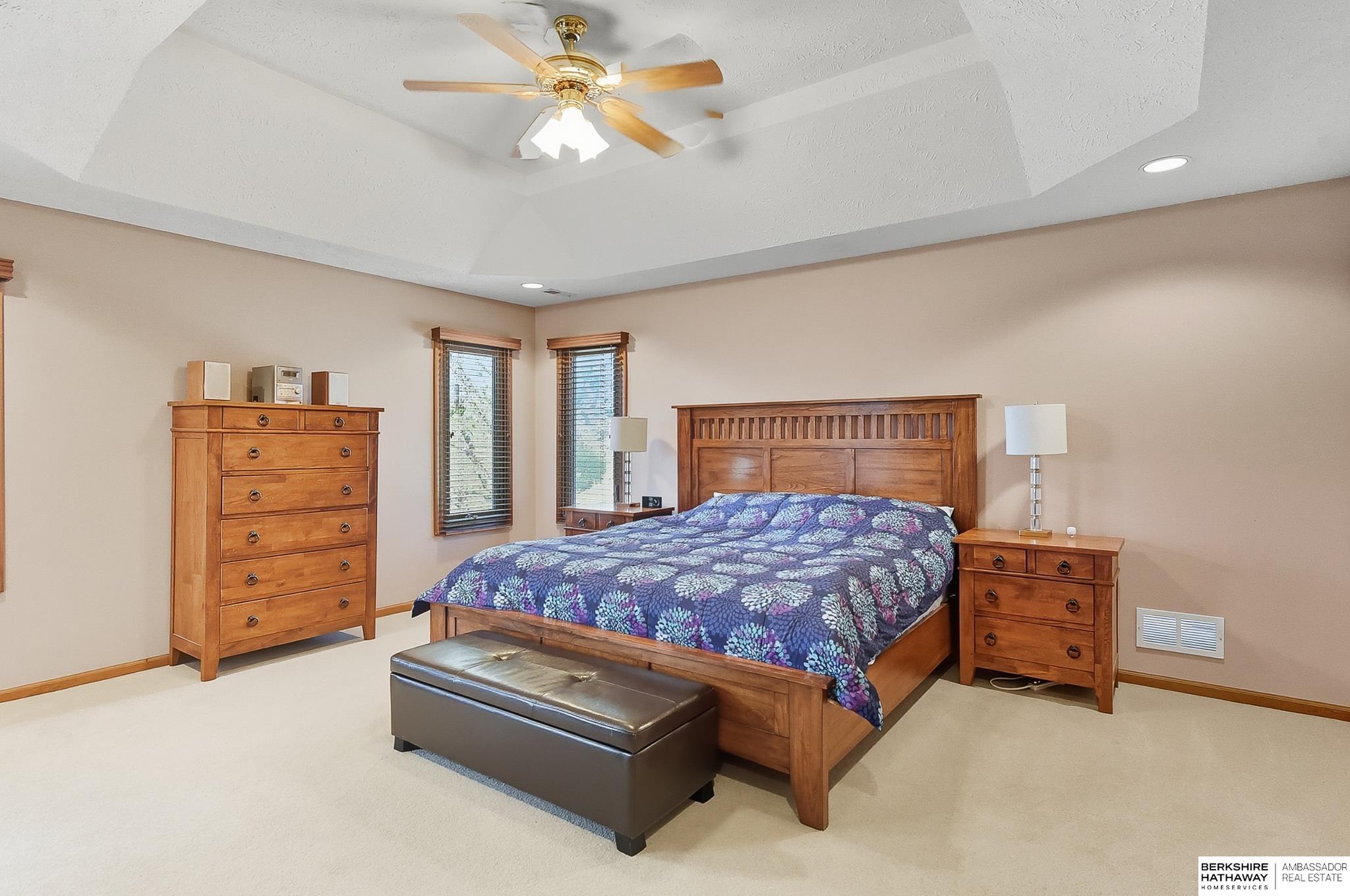 Omaha, Nebraska 68116, United States, 5 Bedrooms Bedrooms, ,3 BathroomsBathrooms,Residential,Active,242270