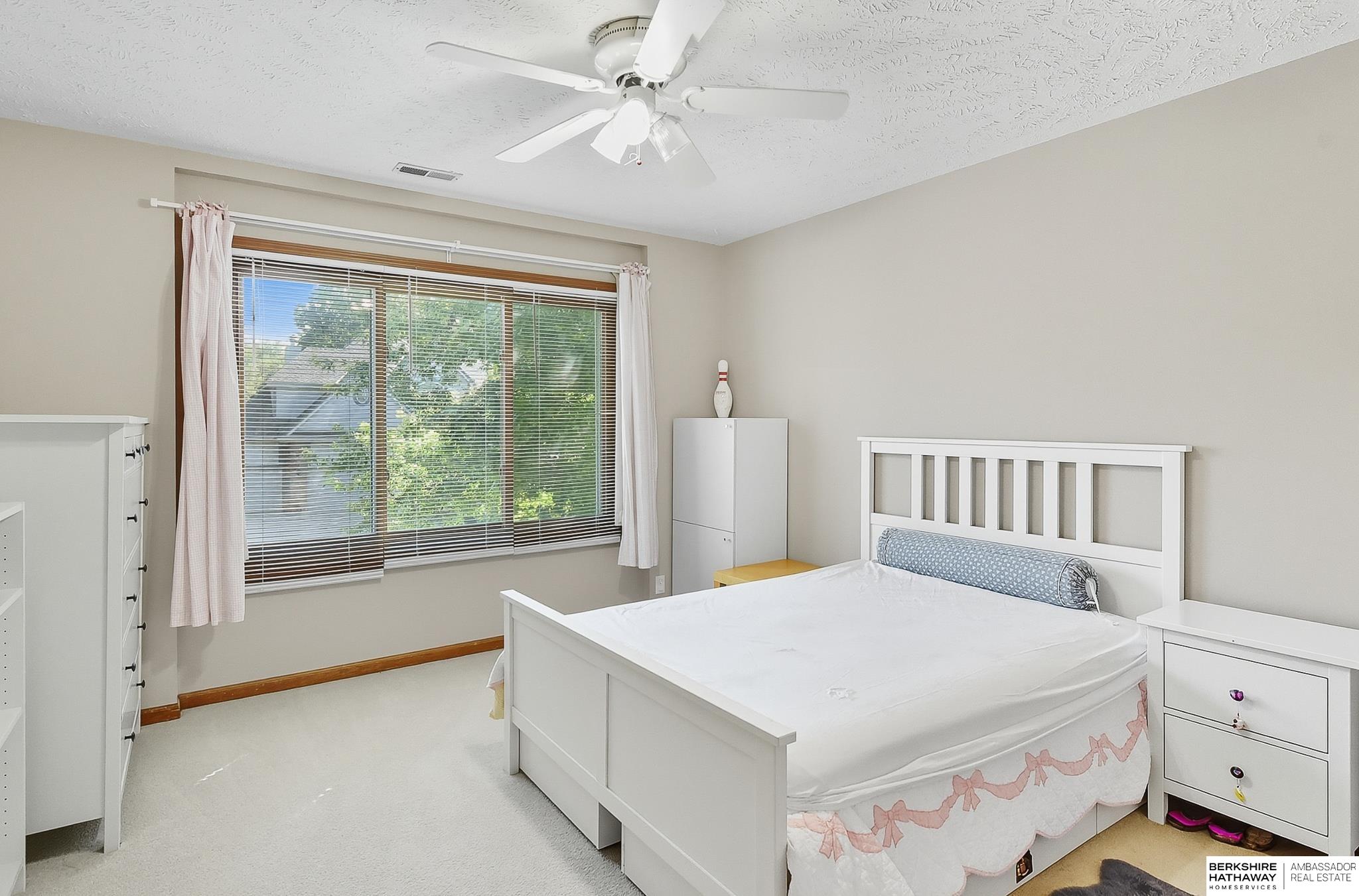 Omaha, Nebraska 68116, United States, 5 Bedrooms Bedrooms, ,3 BathroomsBathrooms,Residential,Active,242270