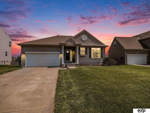 Photo of 10623 S 110th Avenue, Papillion, NE 68046 (MLS # 22529840)