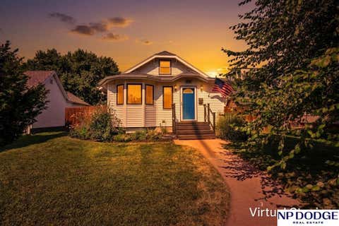 Photo of 818 S 49 Avenue, Omaha, NE 68106 (MLS # 22621578)