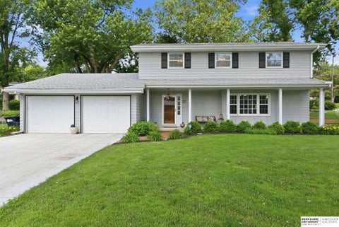 Photo of 604 Meadow Road, Omaha, NE 68154 (MLS # 22616112)