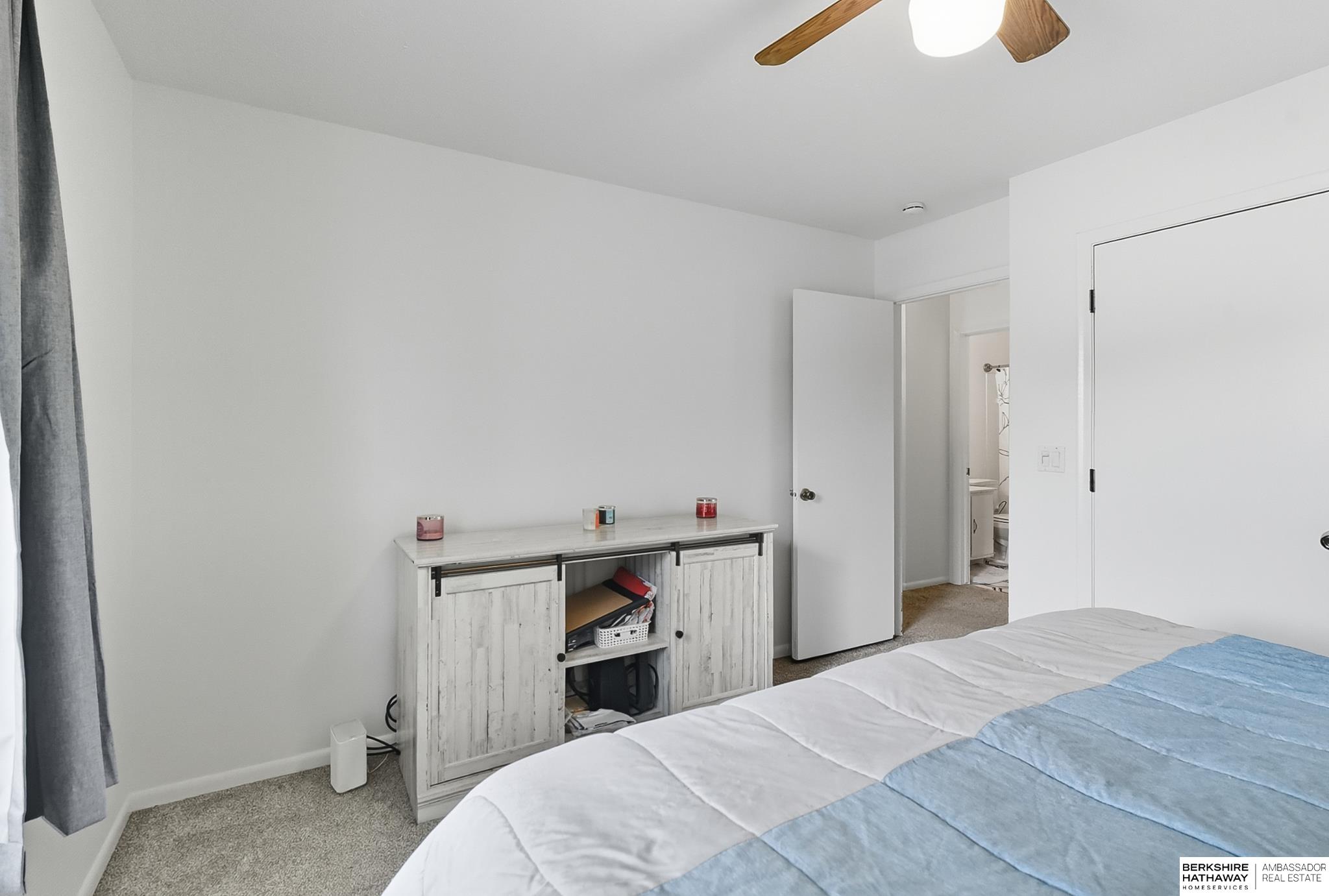 Omaha, Nebraska 68134, United States, 3 Bedrooms Bedrooms, ,2 BathroomsBathrooms,Residential,Pending,207644